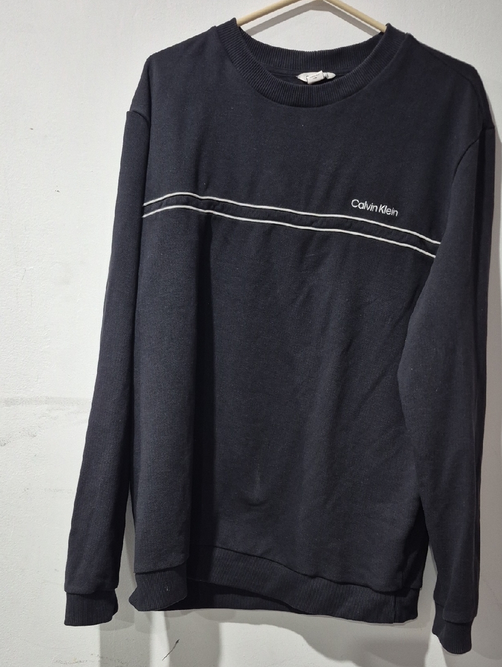 Calvin Klein Men’s Black Crewneck (Size L)